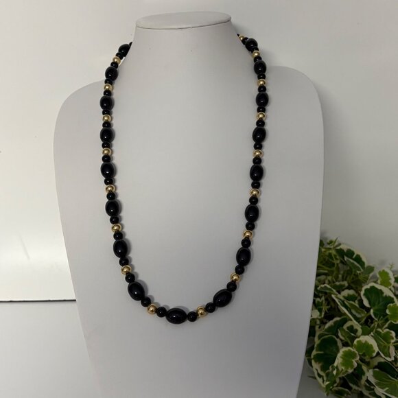 Black and Gold Tone Beaded Necklace Oval and Round Beads 30 in Classic Versatile - Picture 5 of 8